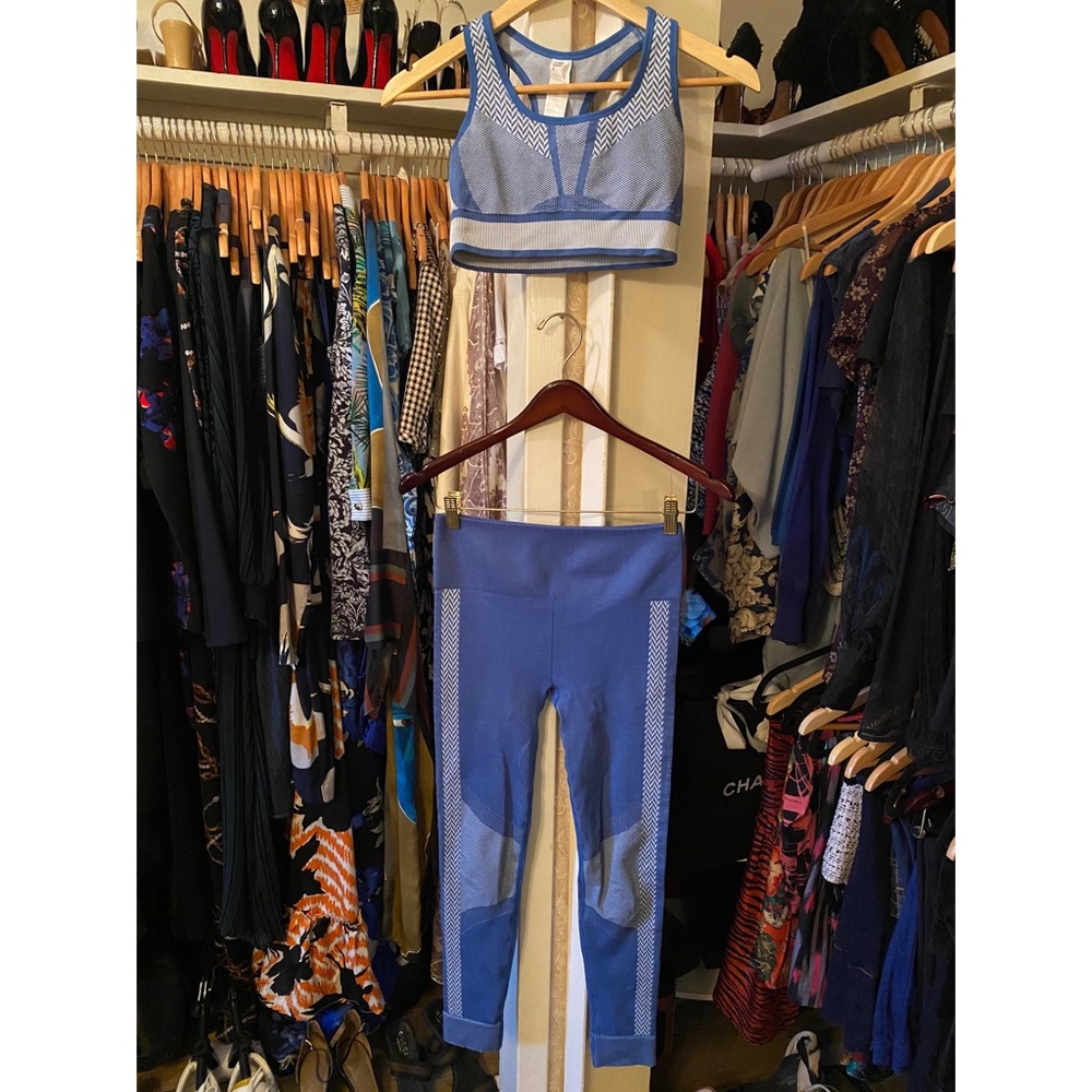 NWT Seamless Knit Workout Set